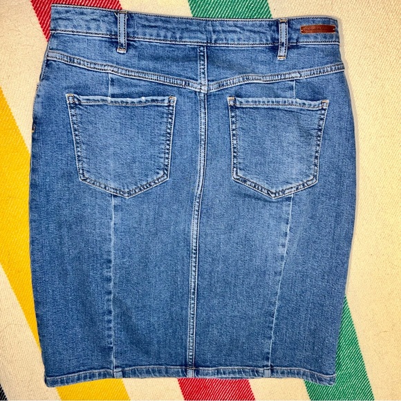 Pilcro and the Letterpress pencil skirt - Picture 2 of 6